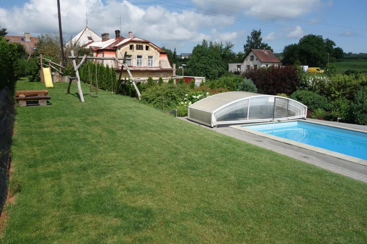 Pod Lípou Hotel Dolní Brusnice Exterior foto